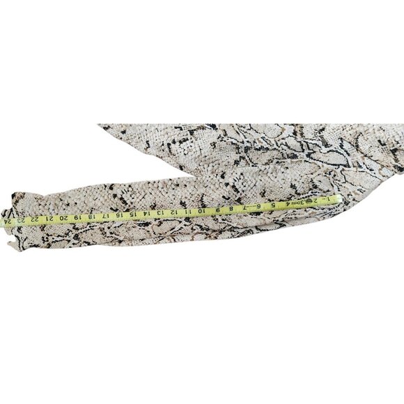 ROSE + OLIVE SNAKESKIN PRINT BLOUSE SIZE XL - Picture 9 of 12